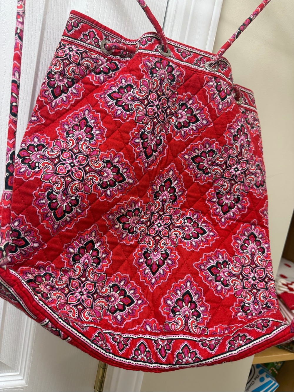 Vera Bradley Drawstring Backpack •Retired Print• - Picture 5 of 7
